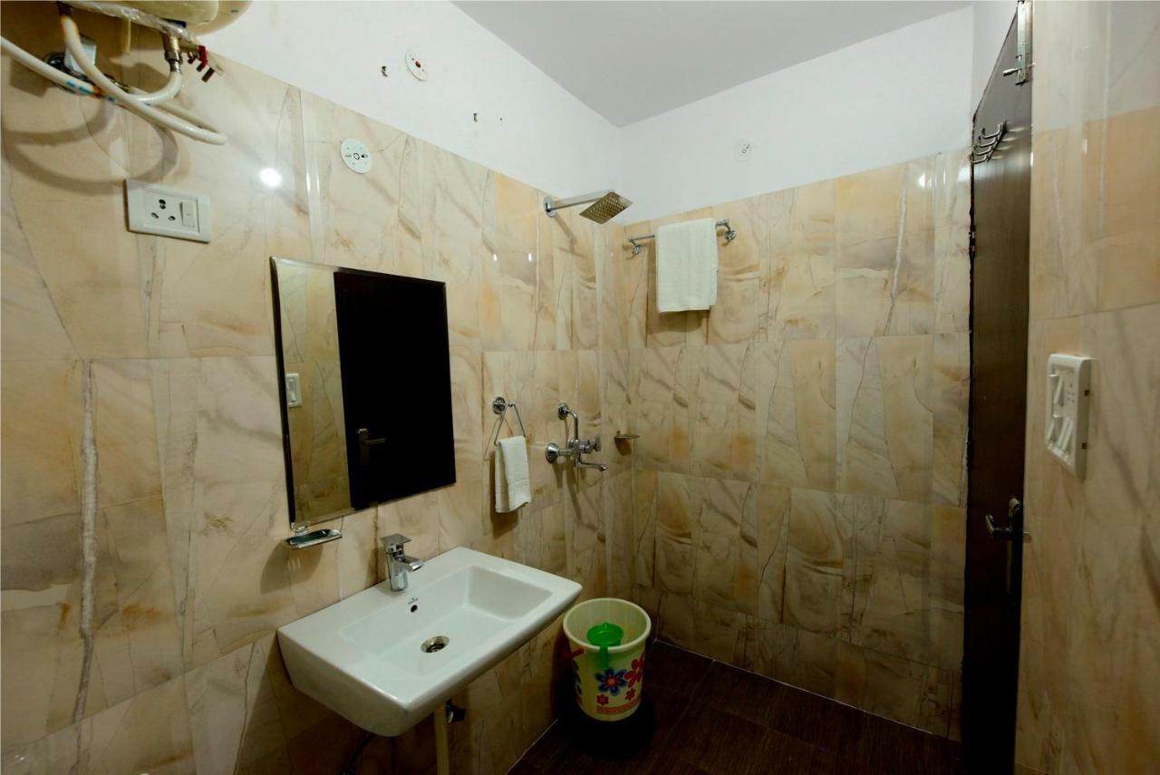 Hotel Radha Nikunj Residency Jaipur Exteriör bild