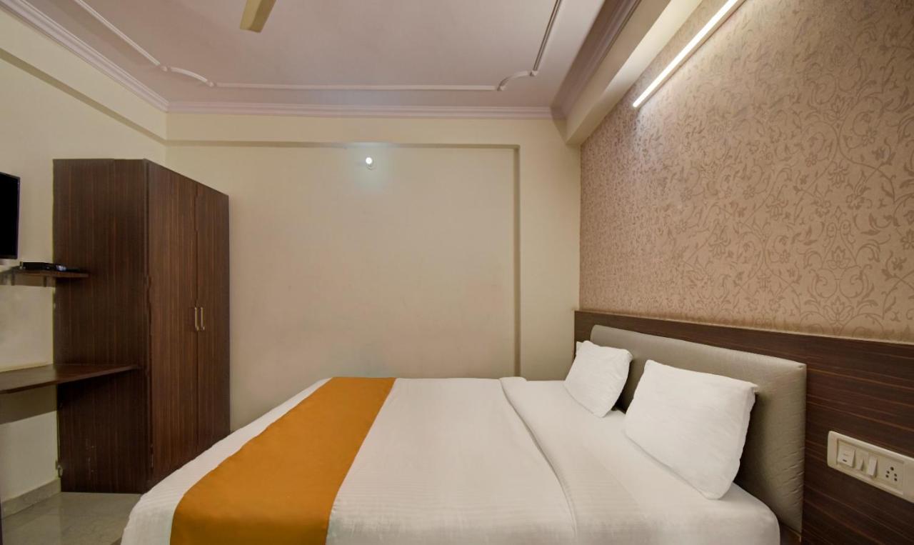 Hotel Radha Nikunj Residency Jaipur Exteriör bild