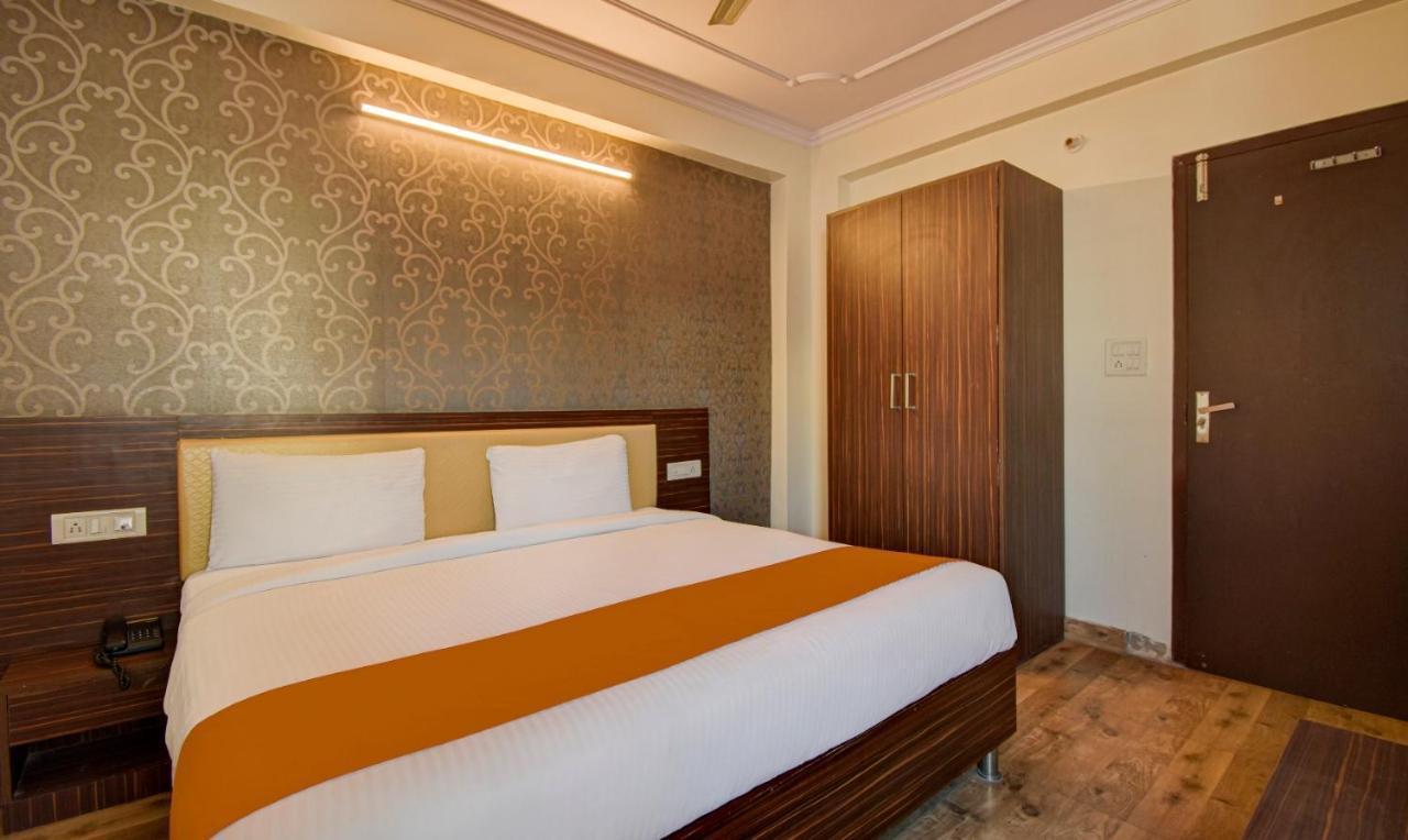 Hotel Radha Nikunj Residency Jaipur Exteriör bild