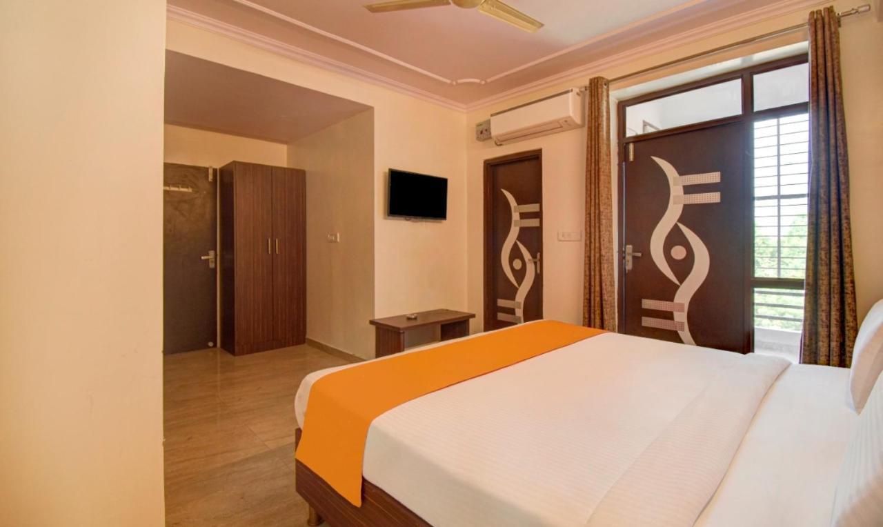 Hotel Radha Nikunj Residency Jaipur Exteriör bild